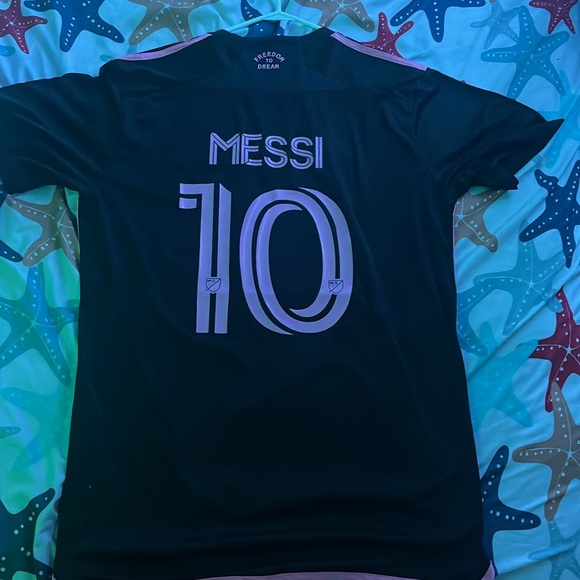 Messi Inter Miami Jersey - Picture 2 of 2